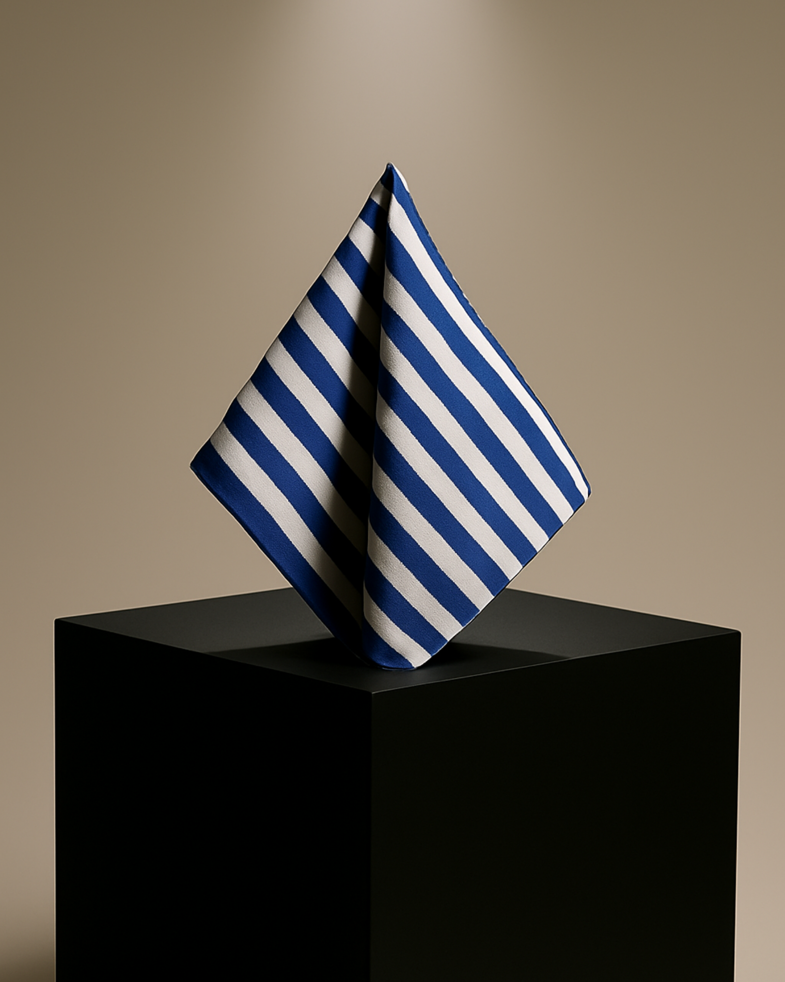 ROYA; STRIPE POCKET SQUARE (13 - 13 INCHES)