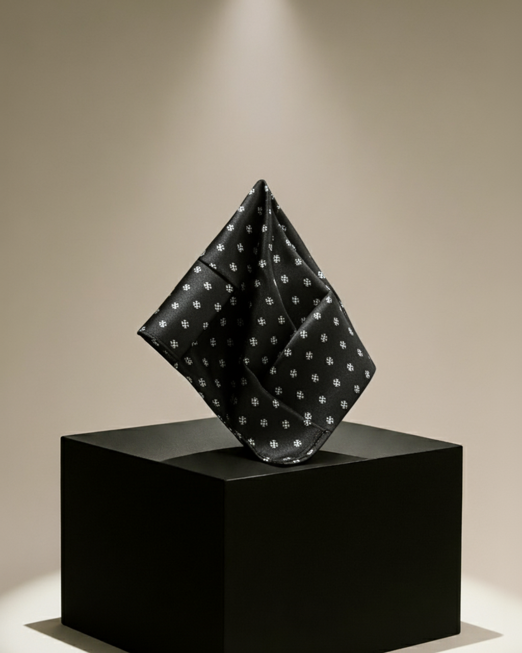 MIDNIGHT MICRO DOT POCKET SQUARE (13 - 13 INCHES)