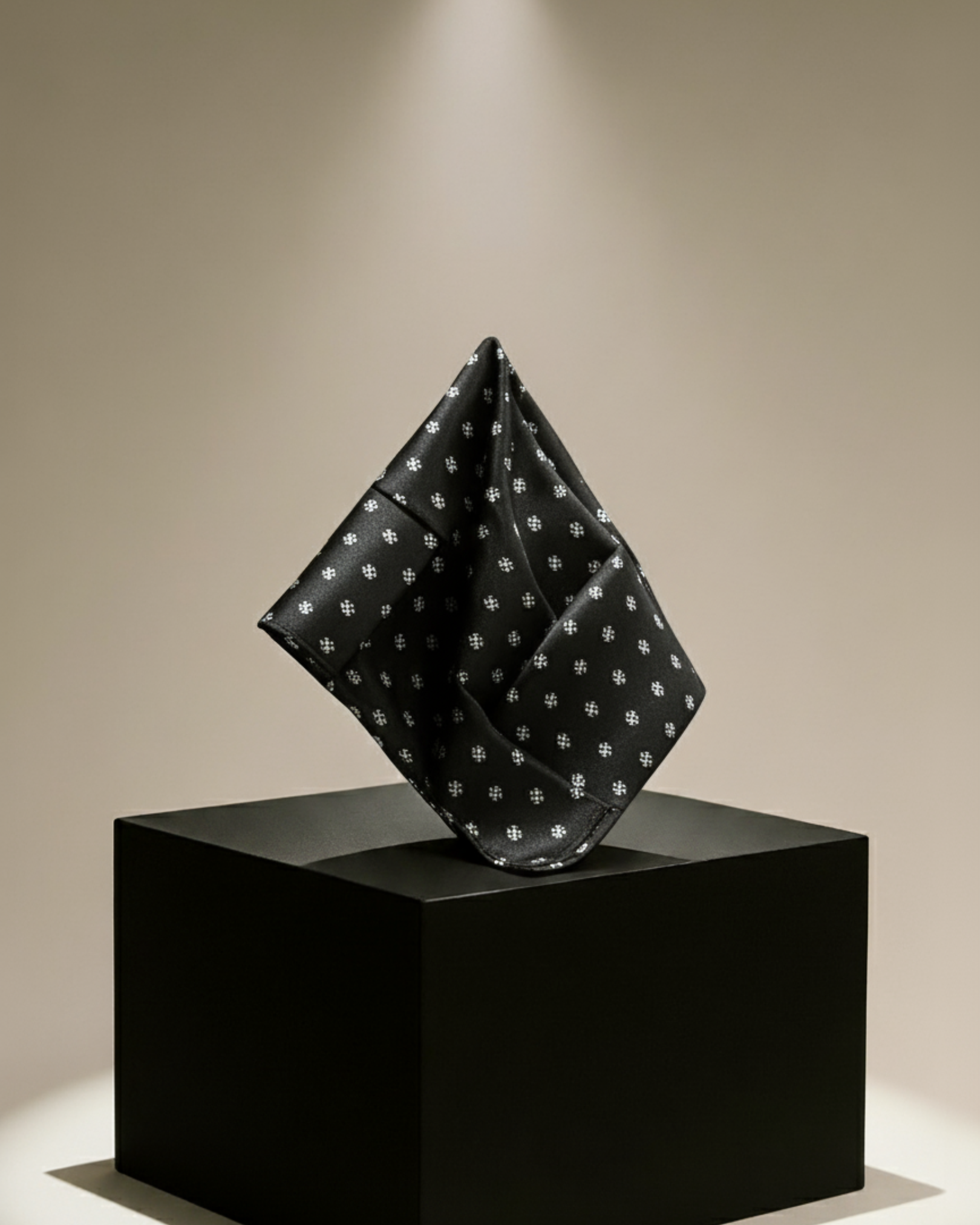 MIDNIGHT MICRO DOT POCKET SQUARE (13 - 13 INCHES)