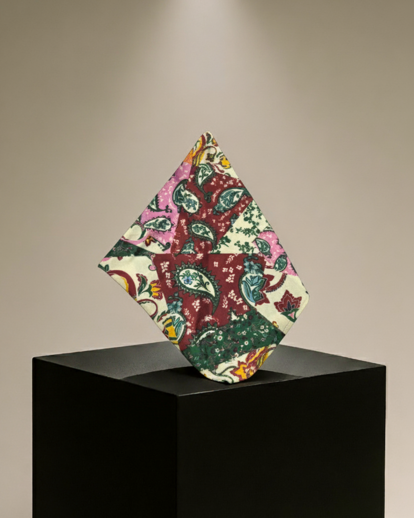 HERITAGE GARDEN PATCHWORK POCKET SQUARE (13 - 13 INCHES)